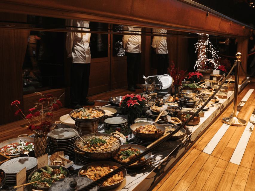Budapest: Dinner Cruise with Live Music and Unlimited Drinks - Should you book the River Diva?