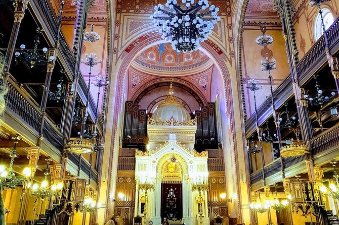 Budapest Dohany, Heroes', Rumbach synagogues & Jewish Ghetto Tour - The Great Synagogue on Dohány Street