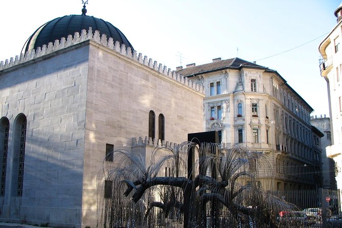 Budapest Dohany Synagogue & Hungarian Jewish Museum & free extras - Who should book this experience?