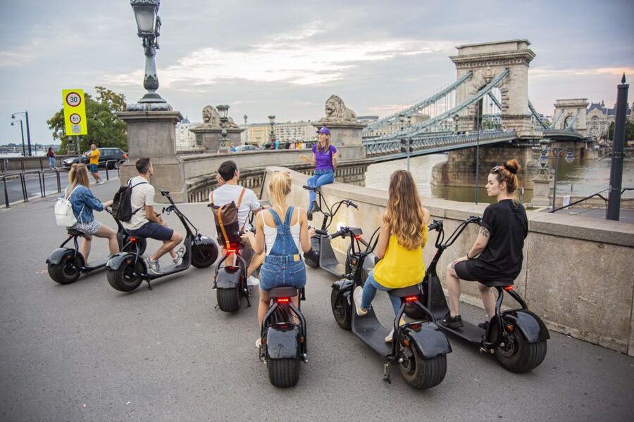 Budapest: E-Scooter Top Sights Tour with Fisherman's Bastion - Key points at a glance