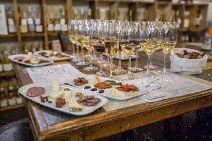 Budapest: Essentials of Hungarian Wine Tasting Class - Whites, reds, and a useful range of styles