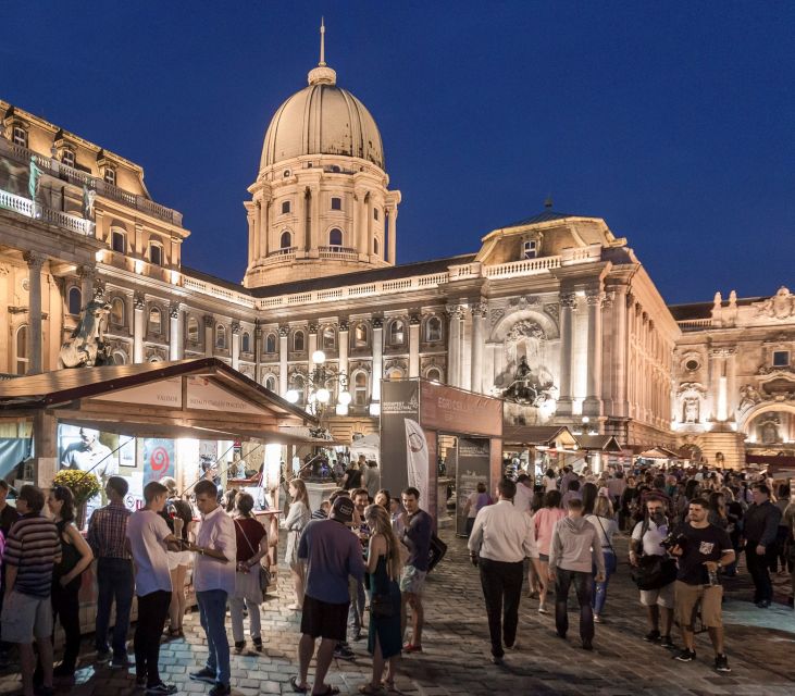 Budapest: Evening Castle Hill Tour with Fishermen's Bastion - What the 2.5-hour timing really gives you