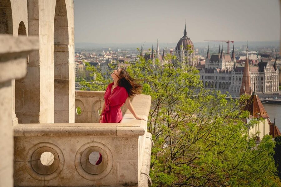 Budapest: Fast Private Photoshoot at Fisherman's Bastion - Why a 40-minute session works well in Budapest
