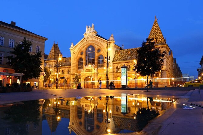Budapest Great Market Hall Chef‑Led Private Tasting Tour - How the tasting moves from salty to sweet