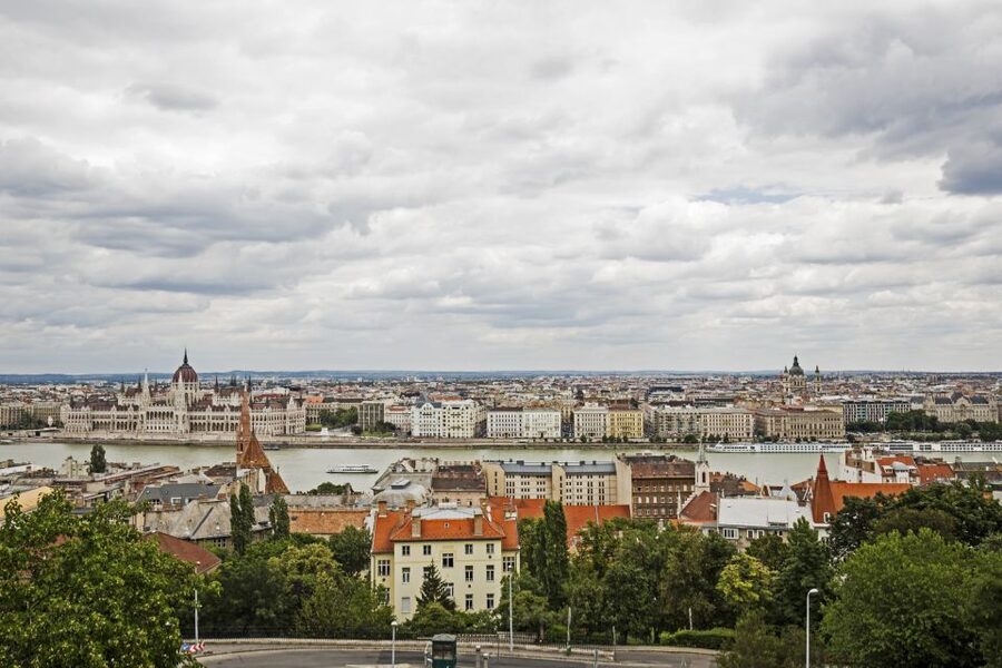 Budapest: Guided City Tour by E-Bike - What the $76 price gets you