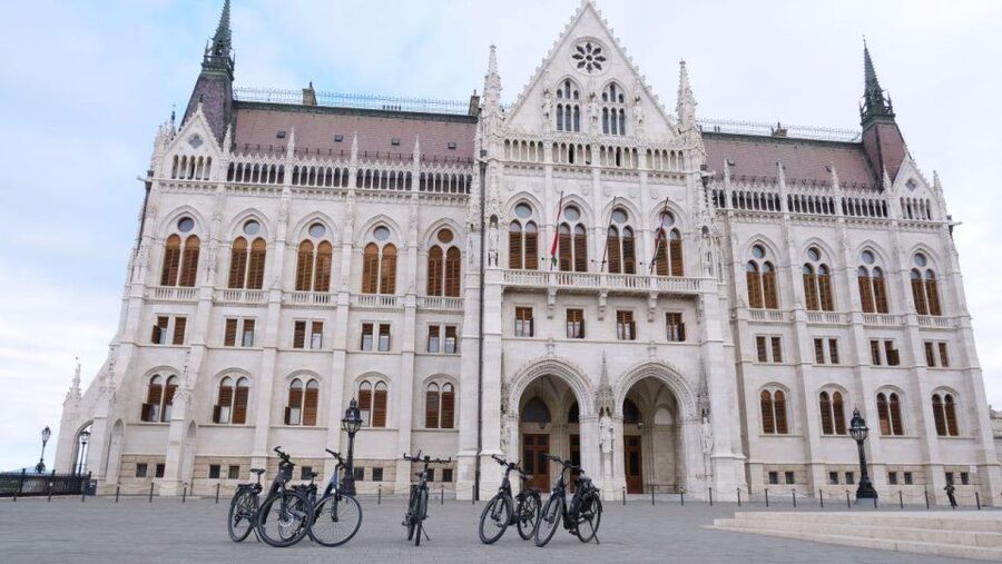 Budapest: Guided E-Bike Sightseeing Tour - What the $56 price delivers