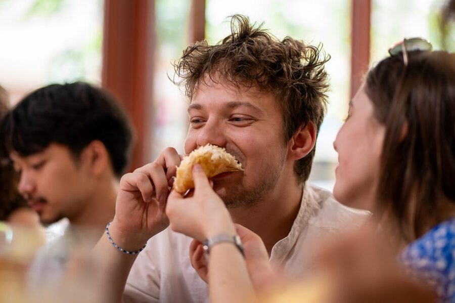 Budapest: Guided Food Tour with Wine, Beer, and Shots - How much food do you actually get?
