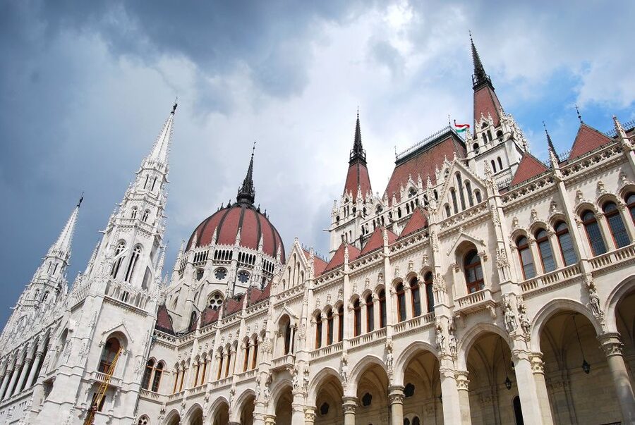 Budapest: Guided Walking Tour of Pest - Why Pest Works So Well on Foot