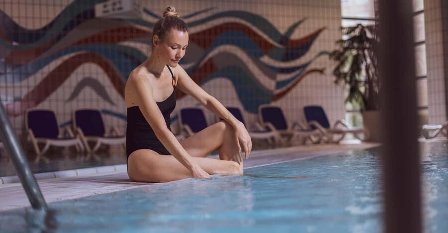 Budapest: Helia Day Spa entry ticket - Start with the two-story fitness center