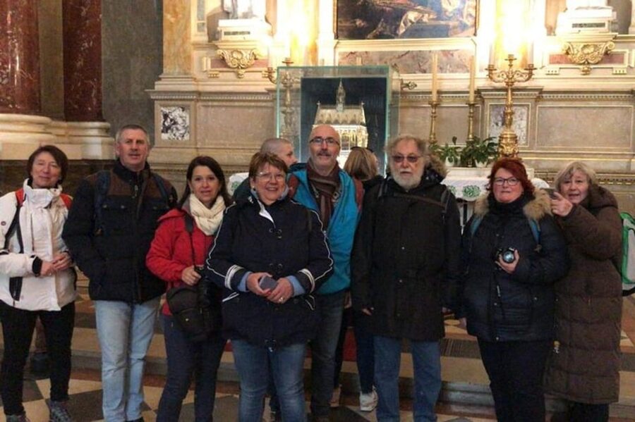 Budapest : Highlights & Hidden Gems Walking Tour - Buda Castle and the royal quarter