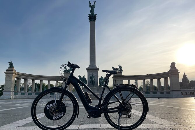 Budapest Highlights Private E-bike Tour - From the Great Synagogue into Budapest’s Jewish Quarter