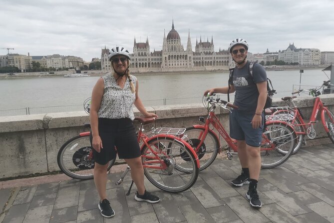 Budapest Highlights Private E-bike Tour - A quick look at Szechenyi Baths