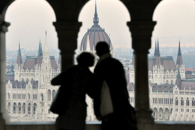 Budapest Highlights Self guided scavenger hunt and Walking Tour - How the Budapest scavenger hunt works