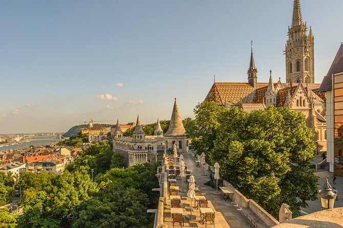 Budapest Highlights Self guided scavenger hunt and Walking Tour - Chain Bridge’s lion statues and the Danube connection