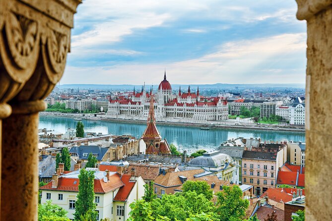 Budapest Highlights Self guided scavenger hunt and Walking Tour - What $23.65 means for a small group