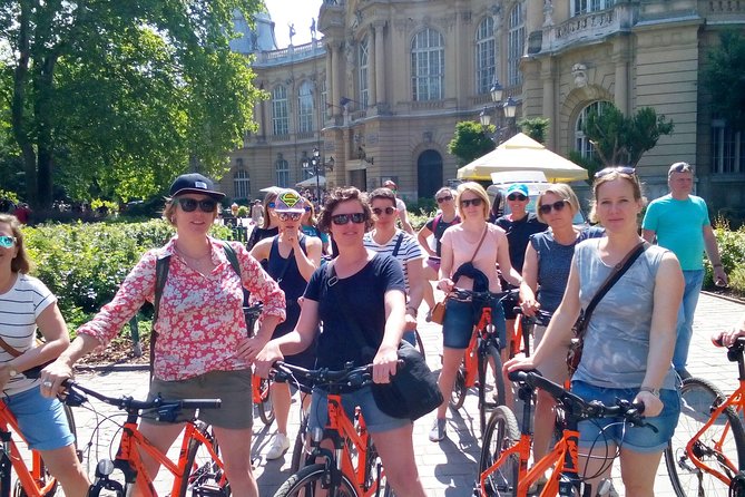 Budapest Historic Downtown Bicycle Tour in small groups - From the Jewish Quarter to Andrassy Avenue