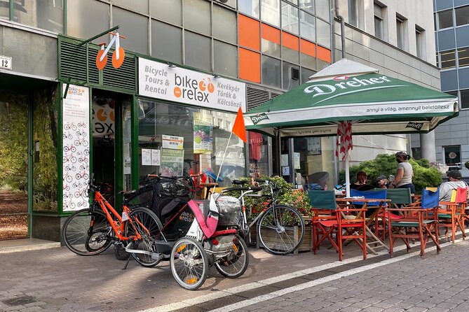 Budapest: Historic Downtown ride on E-Bicycles Buda & Pest - Returning along Andrássy Avenue