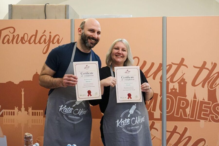 Budapest: Hungarian Chimney Cake Workshop in the City Center - The instructors make the difference