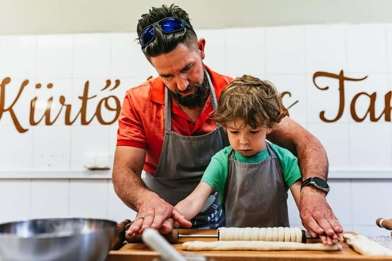 Budapest: Hungarian Chimney Cake Workshop in the City Center - Who will enjoy this class most