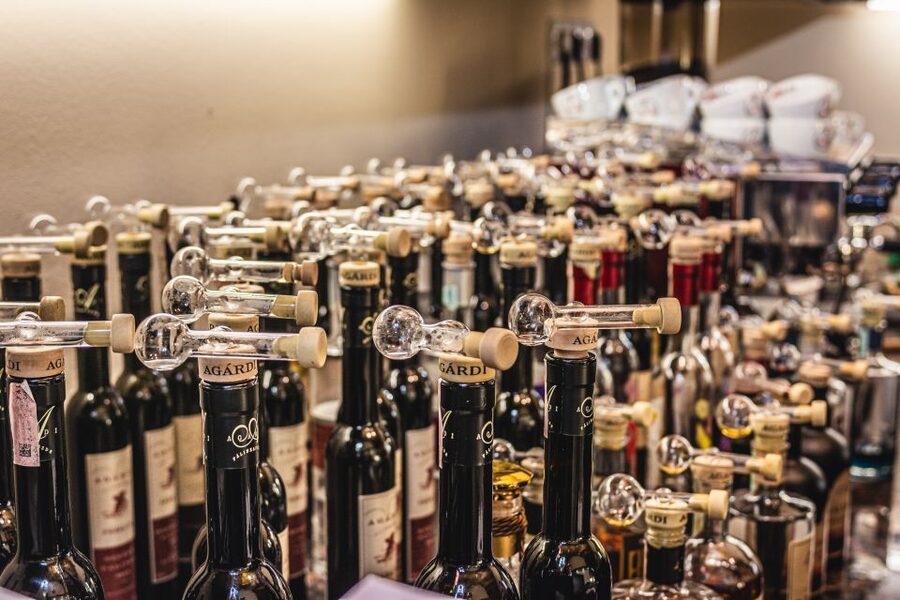 Budapest: Hungarian Whisky, Gin, and Pálinka Tasting - What the $245 price buys you