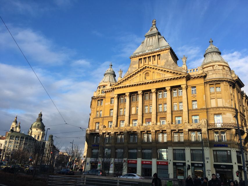 Budapest: Jewish District Private Walking Tour - Rumbach Street Synagogue and its restored interior