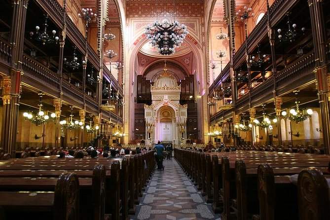 Budapest Jewish Heritage Memorial Walking Tour & Synagogue Entry - Starting at the Great Synagogue on Dohány Street