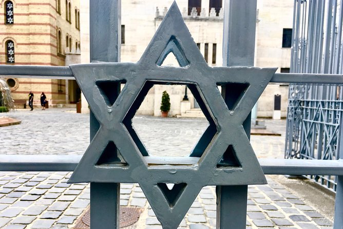 Budapest Jewish Heritage: Synagogues, Shoes, Secrets & Flódni - Carl Lutz and the difficult choices of wartime Budapest