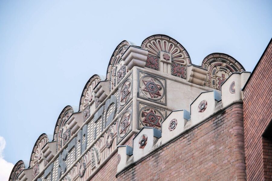 Budapest: Jewish Heritage Walking Tour with Historian Guide - Is $62 a fair price?