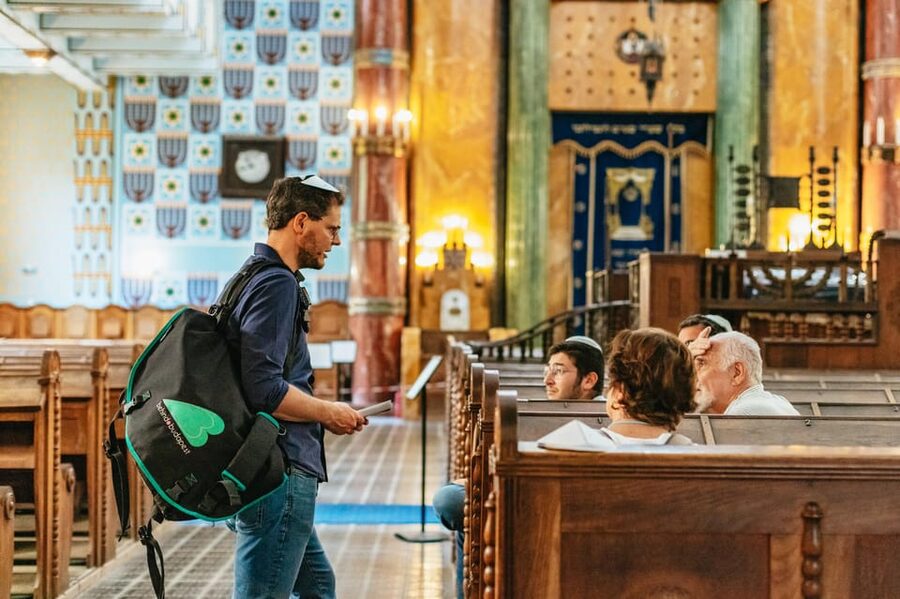 Budapest: Jewish History Guided Walking Tour with Historian - How much walking and how much history?