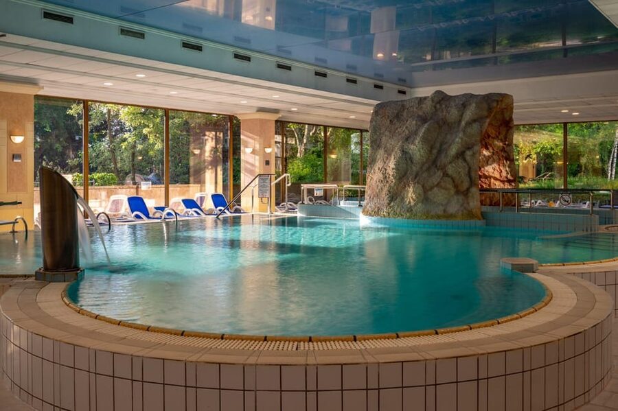 Budapest: Margaret Island Day Spa Entry Ticket - What to bring, and what costs extra