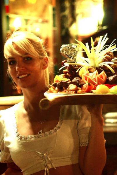 Medieval Dinner Show with Drinks