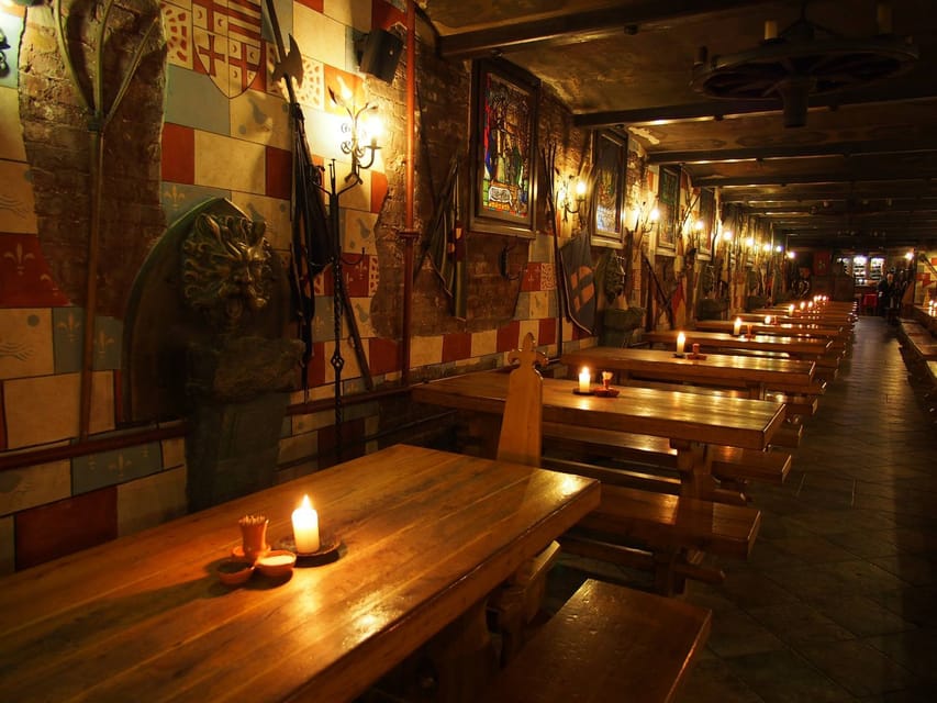 Budapest: Medieval Dinner Show with Drinks - Who will enjoy this dinner most?