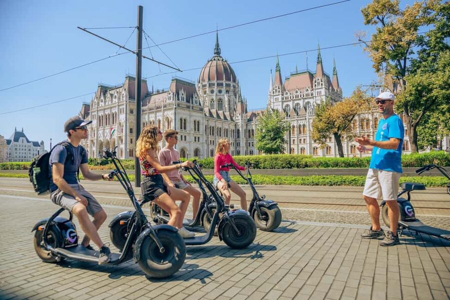 Budapest: MonsteRoller E-Scooter Tour - Why a MonsteRoller works well in Budapest
