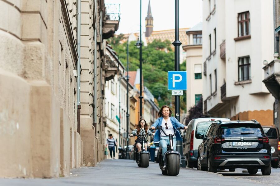Budapest: MonsteRoller E-Scooter Tour - What the guides add to the experience