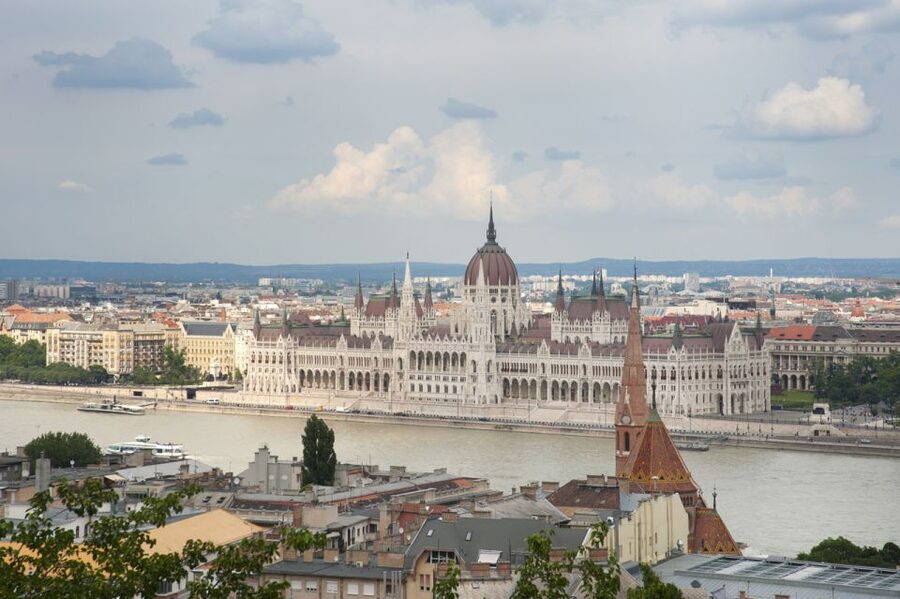 Budapest: Multilingual Highlights Tour - Buda Castles medieval residential district