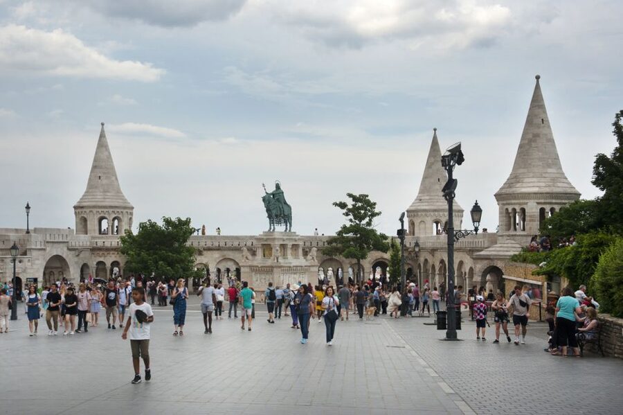 Budapest: Multilingual Highlights Tour - Why the guide can make or break the route