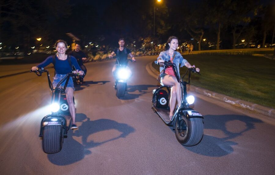 Budapest: Night Tour on MonsteRoller e-Scooter - What the guides add