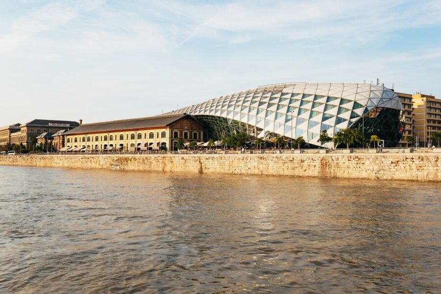 Budapest: Nighttime or Daytime Sightseeing Cruise - Choosing daytime, sunset, or nighttime