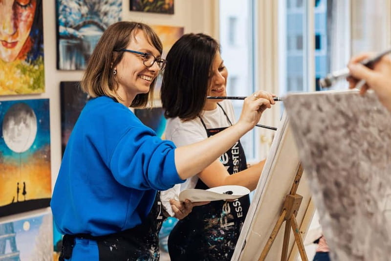 Budapest: Paint and sip experience - The social side of painting and sipping
