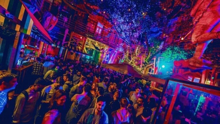 Budapest: Party District Bar-Hop with 2hr Unlimited Drinks - Who will enjoy this night, and who may not
