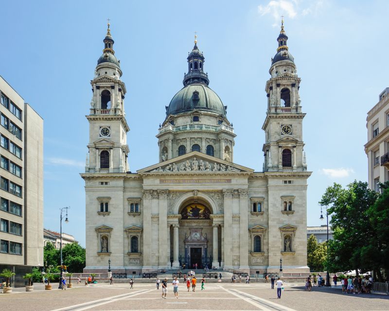 Budapest: Private 3-hour Guided City Tour by Bus - Who should book this Budapest tour?
