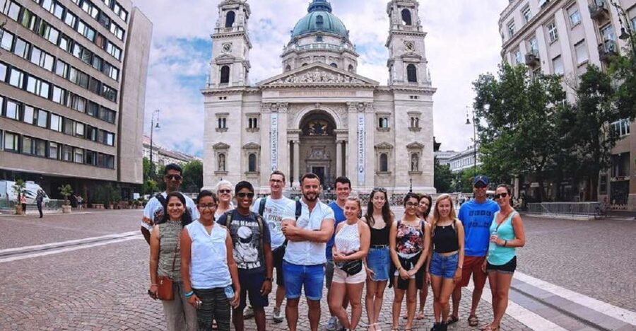 Budapest: Private 3-hour Guided City Tour by Bus - Fisherman’s Bastion and the Castle District