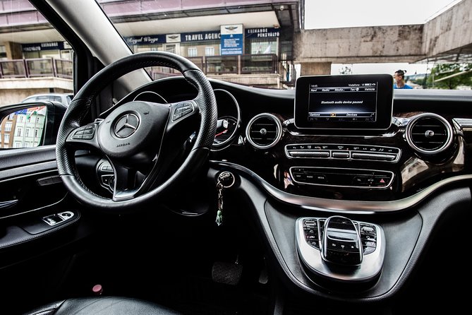 Budapest Private Airport Transfer in a Luxury Minivan - Departure pickup: a calm start before your flight