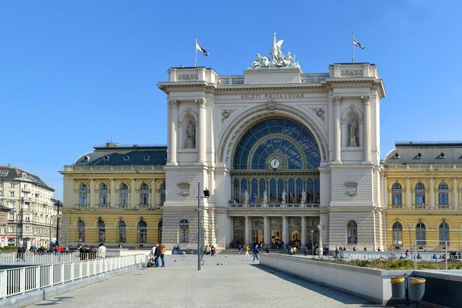 Budapest Private Arrival Transfer: Railway station to hotels - How delays and changes are handled