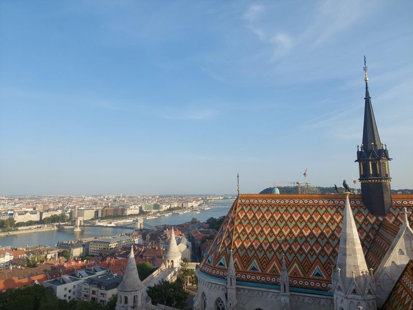 Budapest: Private City Tour with Local Guide - What the vehicle changes for your day
