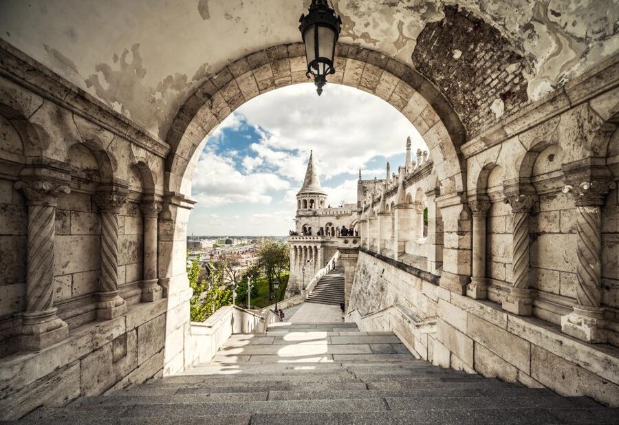 Budapest: Private City Tour with Local Guide - St. Stephen’s Basilica, Kossuth Square, and Parliament