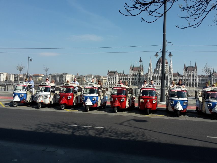 Budapest: Private City Tuk-Tuk Tour & Boat Cruise - The Danube Cruise on Duna Bella