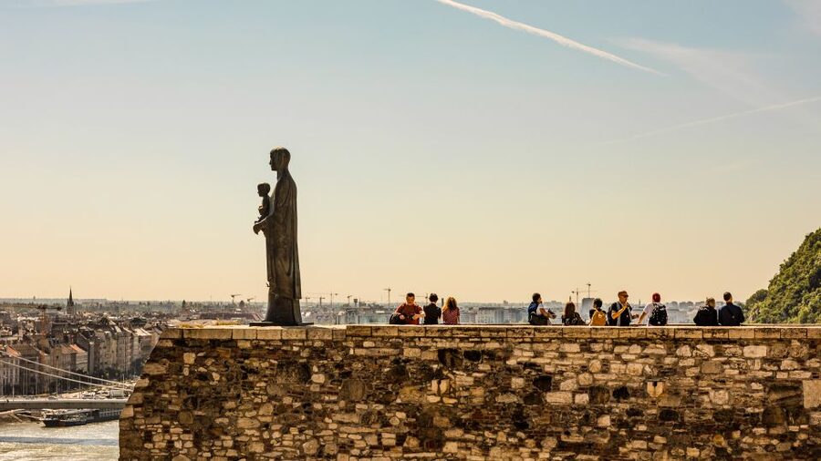Budapest: Private Custom Tour with a Local – Icons & Gems - Is $58 per person good value?