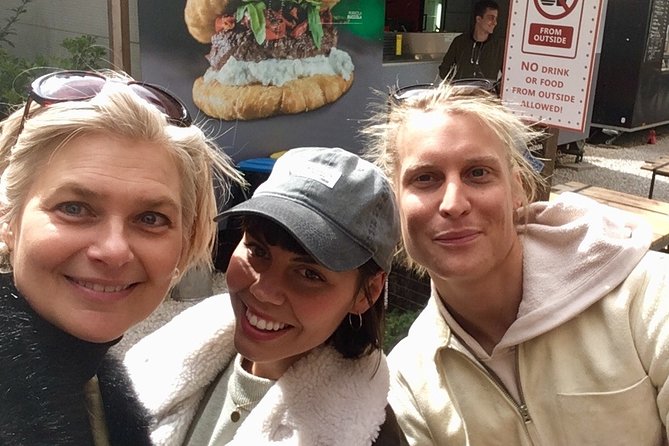 Budapest private sightseeing with Nelli & her local guides - Seeing both sides of the Danube