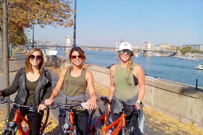 Budapest relaxed bicycle tour at sunset - Shoes on the Danube Bank, a quiet stop